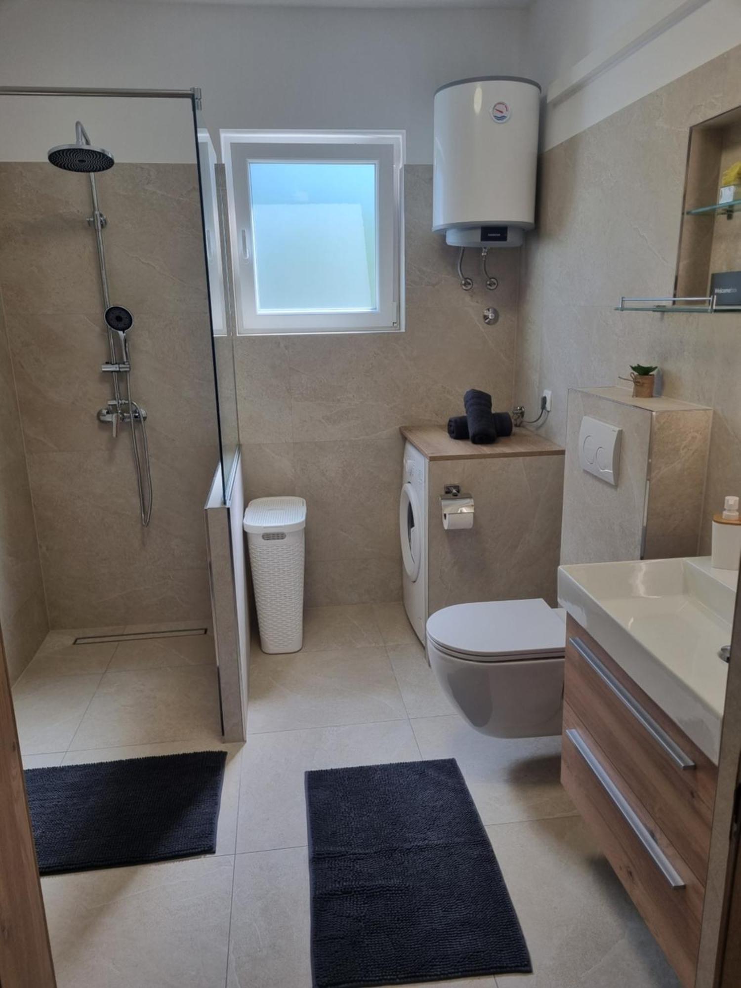 Apartment Oliva Кърк Екстериор снимка